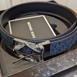 Michael Kors Signature Logo Belt One Size NIB